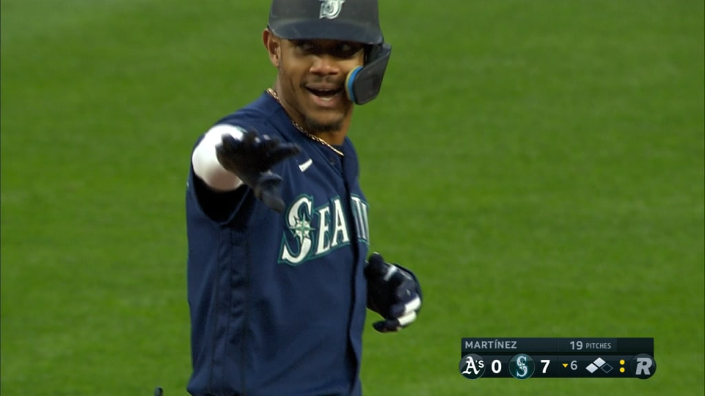 Mariners dance together after win over Houston : r/baseball
