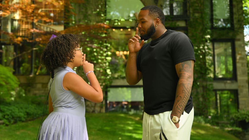 "Every time I see her, I feel love in my heart," Vladimir Guerrero Jr. says of his daughter, Vlaimel. "I thank God I have my daughter with me all the time."