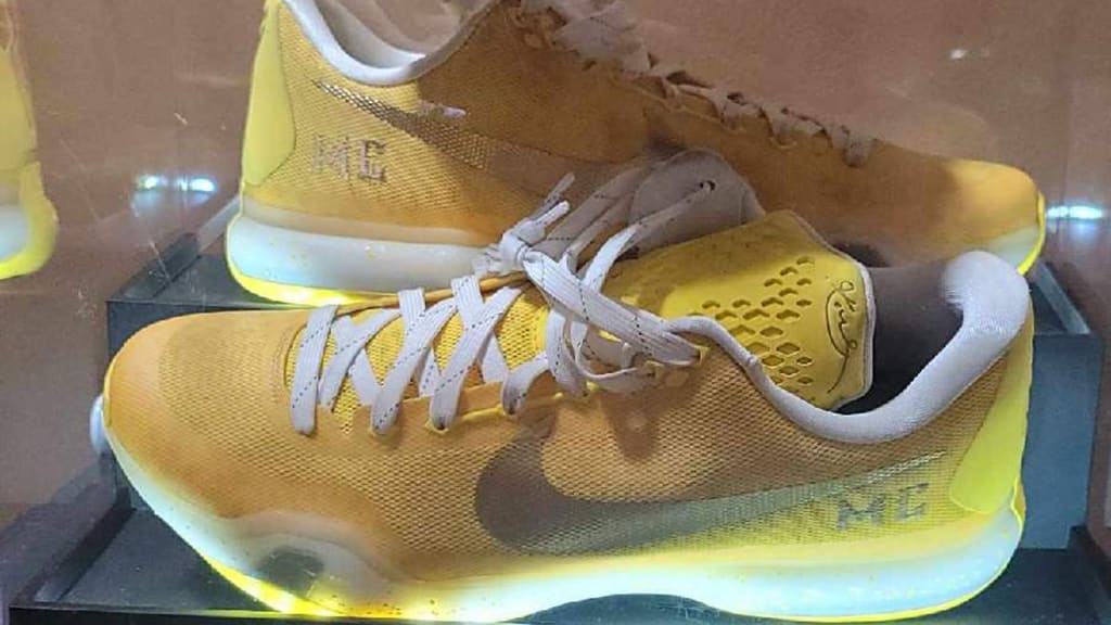 Michael Cloud's shoes given to Michael Harris II by Cloud's mother Candy Smalls