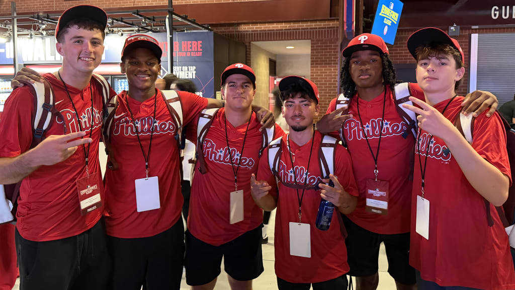 Aiden Katz, left, and his teammates