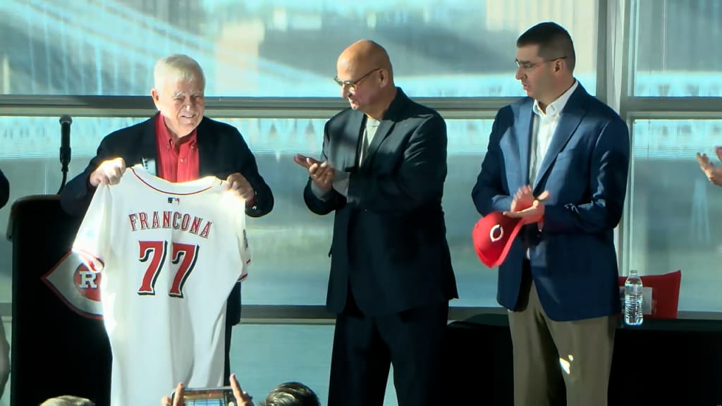 Reds introduce Terry Francona as new manager