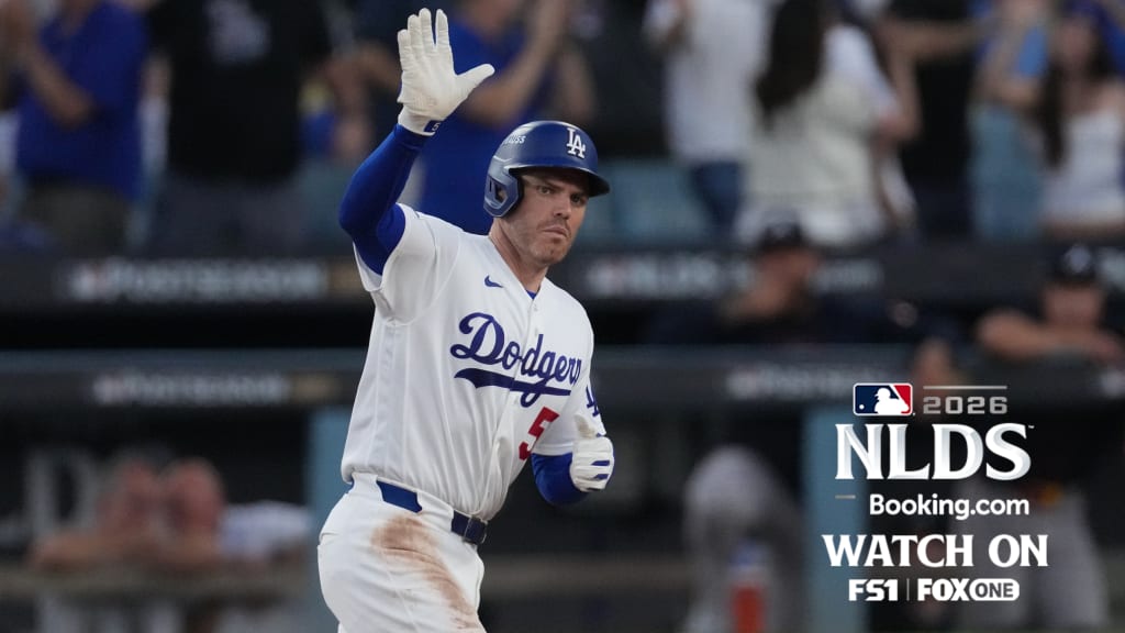 LIVE: Freeman waves one goodbye to get Dodgers on board