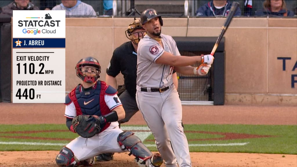 Phillies' bats go quiet as Braves even NLDS at 1 game apiece