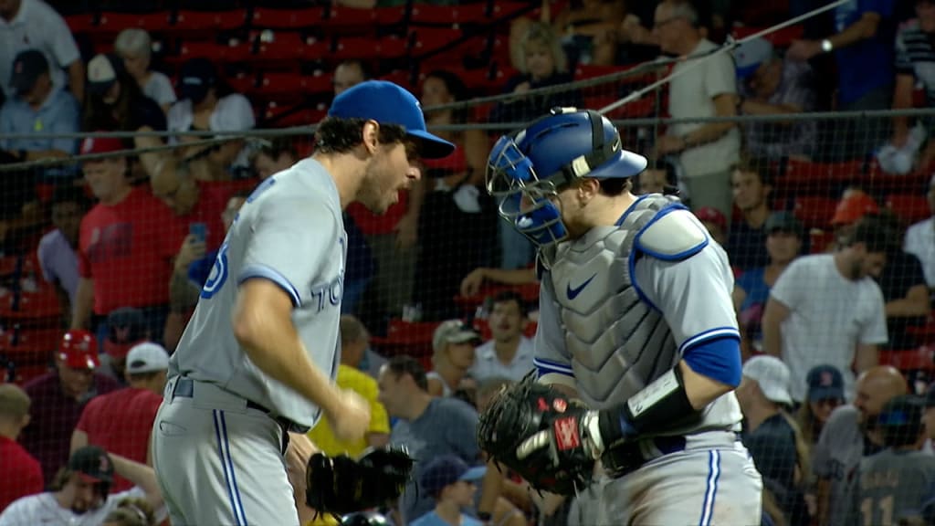 Jays escape with second win over Red Sox in Boston