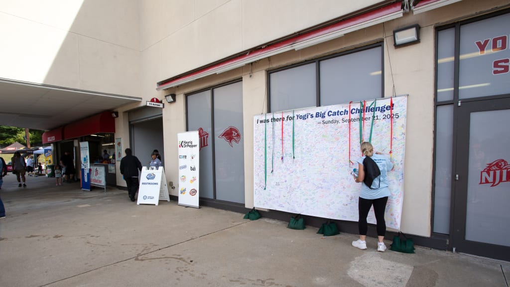 A banner with signatures from the day's participants will be put on display in the museum.
