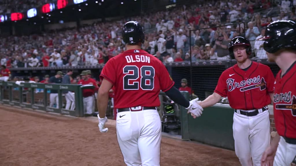 Sean Murphy's walk-off homer pushes Braves past Reds