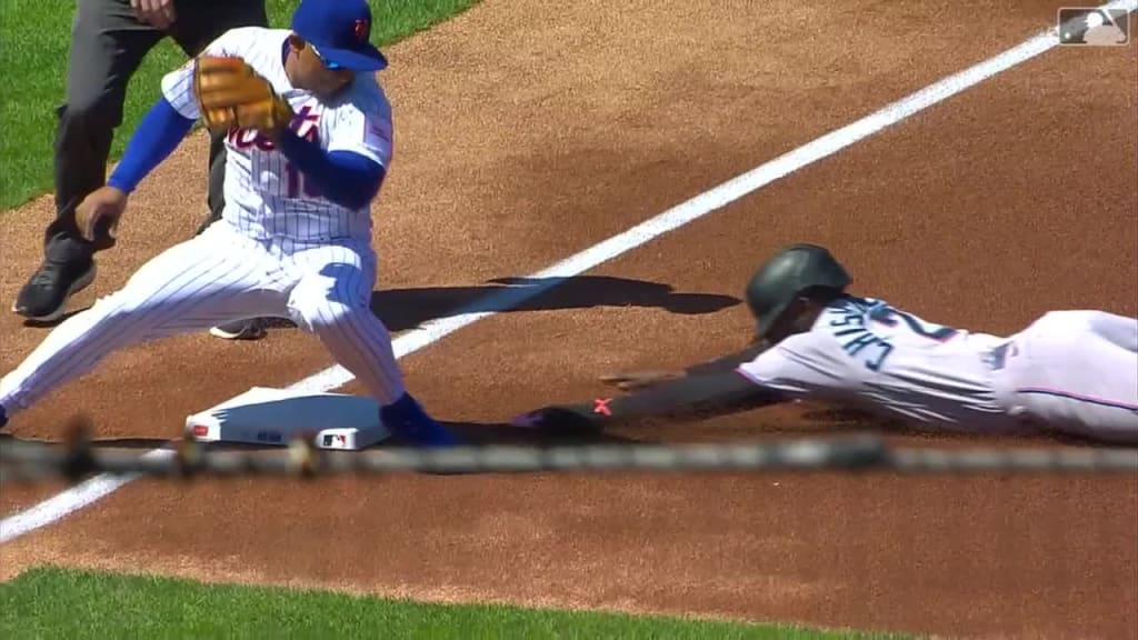 Jazz Chisholm Jr. steals two bases 