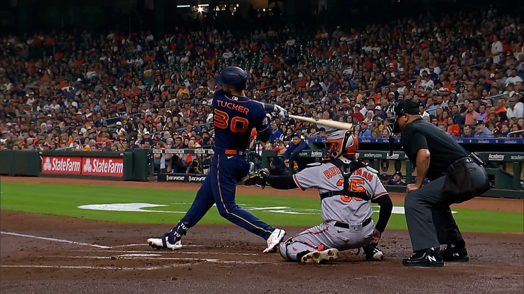 Astros stunned late in series opener against Orioles