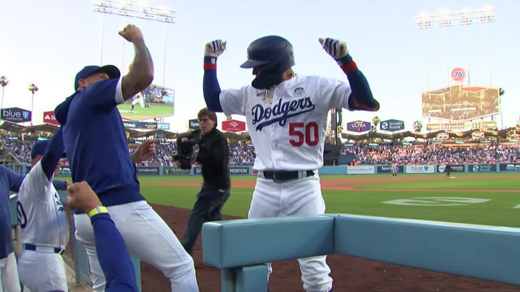 Mookie Betts, Dodgers beat Braves in Game 7 to head to World Series - The  Boston Globe