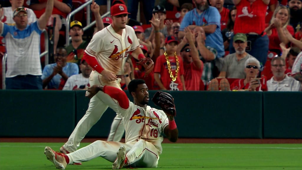 Game 3. Willie McGee 2 home runs 2 spectacular catches. 1982 World Series.