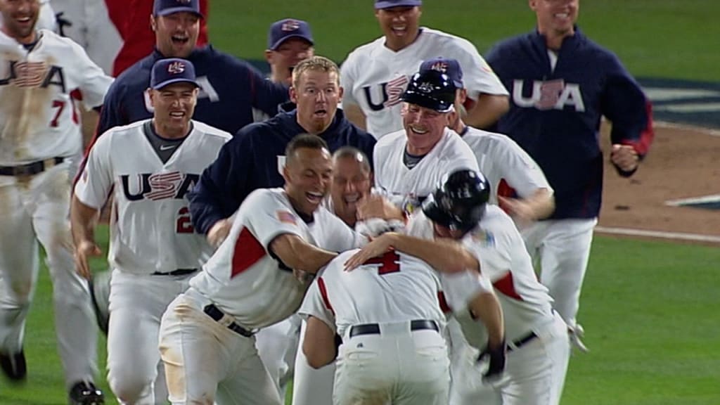 Randy Arozarena gives fans unforgettable moment after home run robbery in  World Baseball Classic