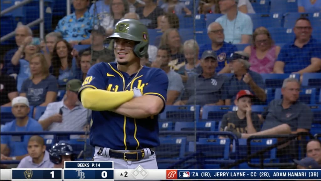 Willy Adames does Randy Arozarena pose after home run