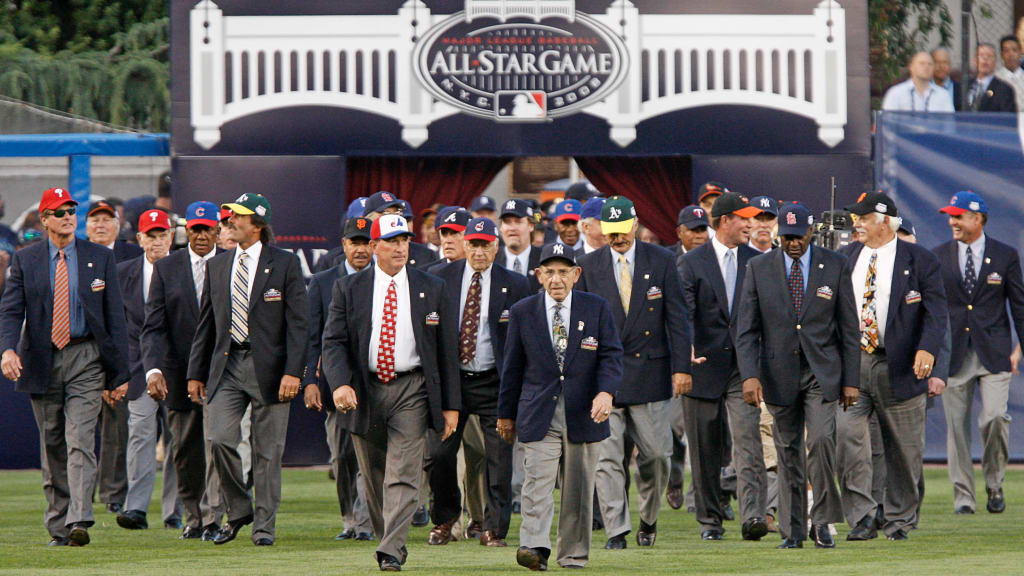 The final season in The House That Ruth Built included a gathering of baseball’s greatest living players (above) at the 2008 All-Star Game. The memorable pregame scene was followed by an incredible contest that lasted nearly five hours and saw the NL lose in extra innings for the first time. (Photo Credit: MLB Advanced Media)