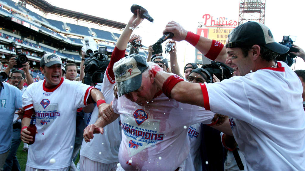 From Wawa hoagies to free tacos, Phillies slugger Kyle Schwarber