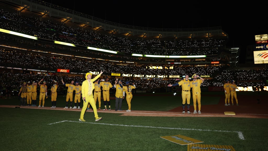 A weekend of Banana Ball features countless surprises, and the crowds at Yankee Stadium saw appearances from Joe Torre, Eli Manning, Nick Swisher and Miguel Cervantes of Hamilton fame. But for all the hoopla, the thing that touches Bridges the most is the nightly singalong of Coldplay’s “Yellow,” when the house lights go down and fans illuminate the ballpark using their cellphones.
