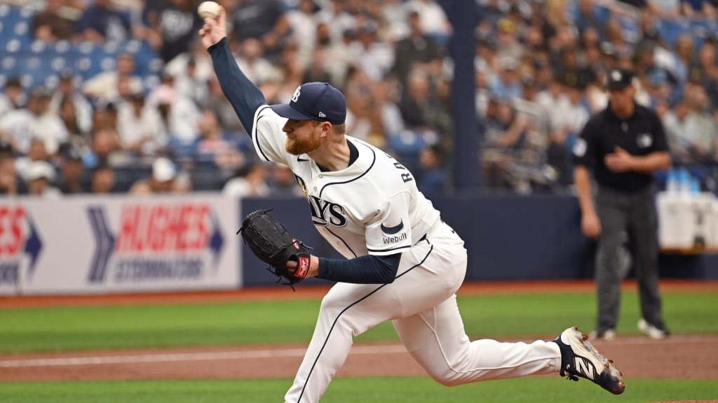 Rasmussen dominates Yanks with dad strength