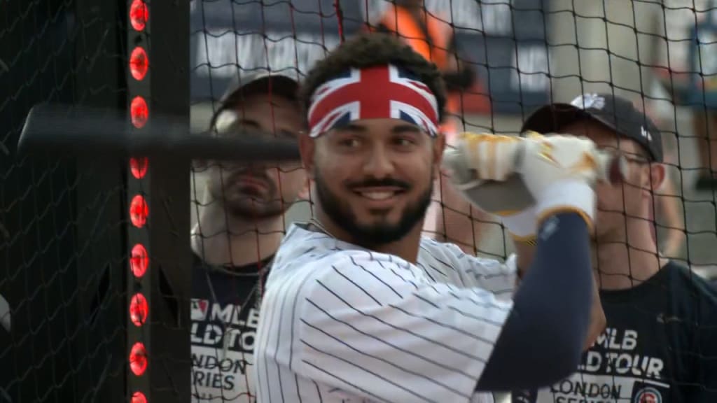 Chicago Cubs on X: Taking it all in. #LondonSeries   / X