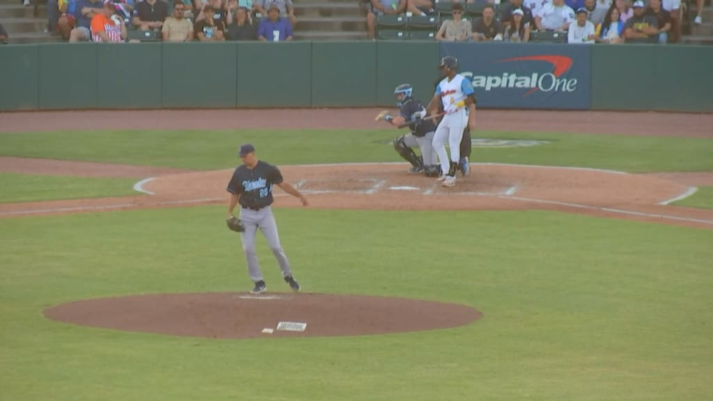 Astros' Colton Gordon Sees First Action in Team Israel Uniform