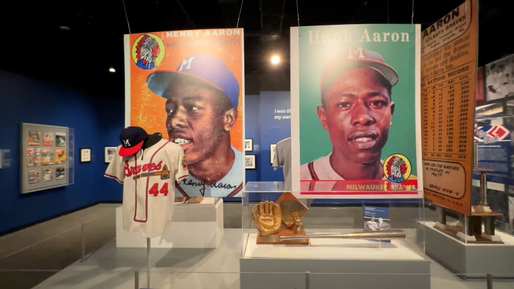 National Baseball Hall of Fame Museum unveils Hank Aaron statue