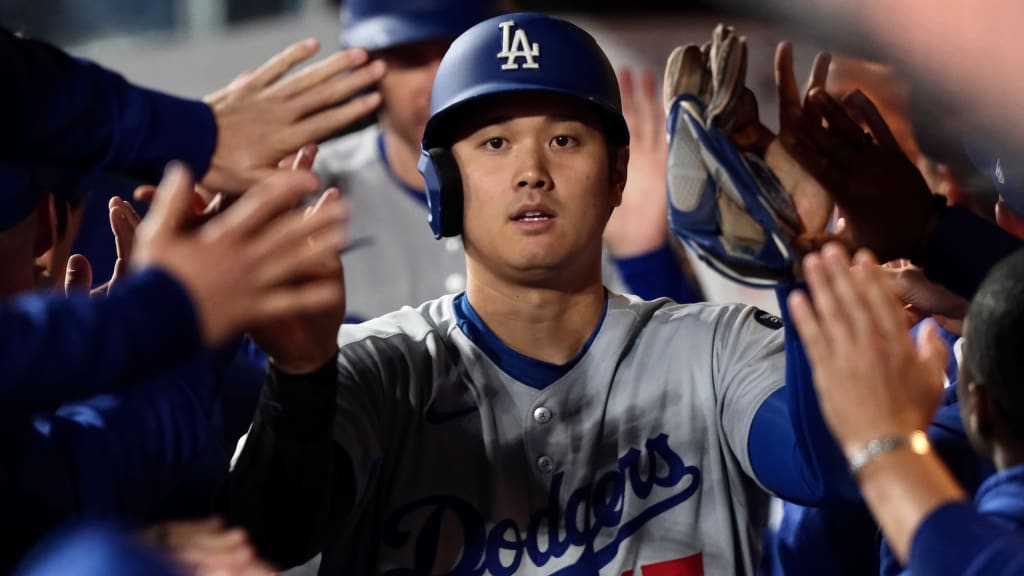 LIVE: After waiting out rain delay, Dodgers strike first in NLCS rematch