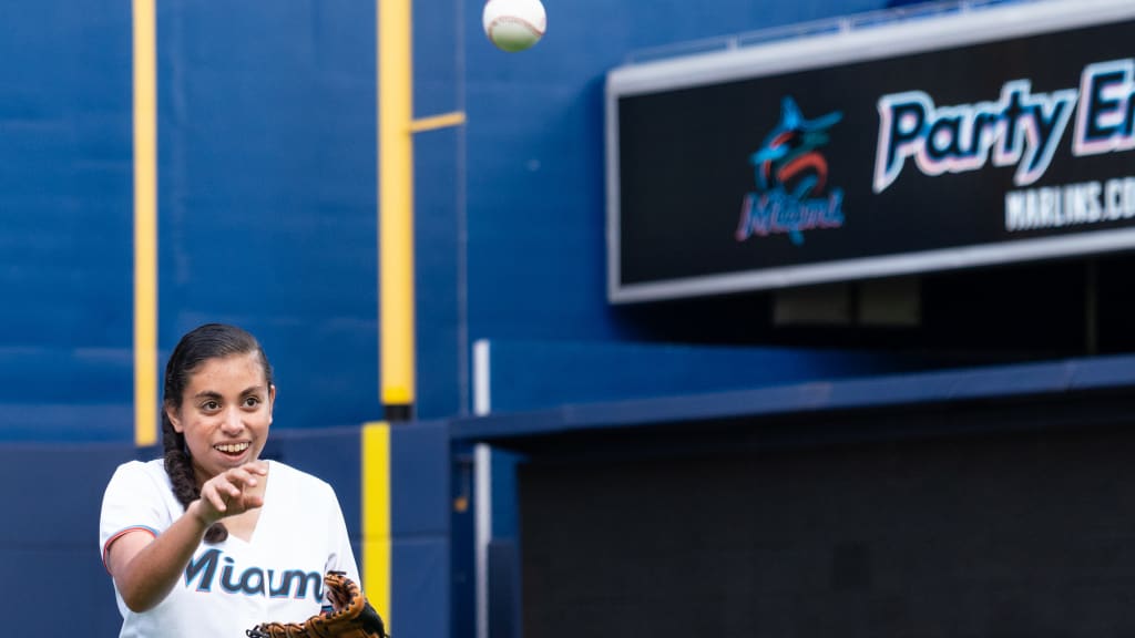 Marlins Turn to Virtual Opening Day Game For Baseball-Hungry Fans