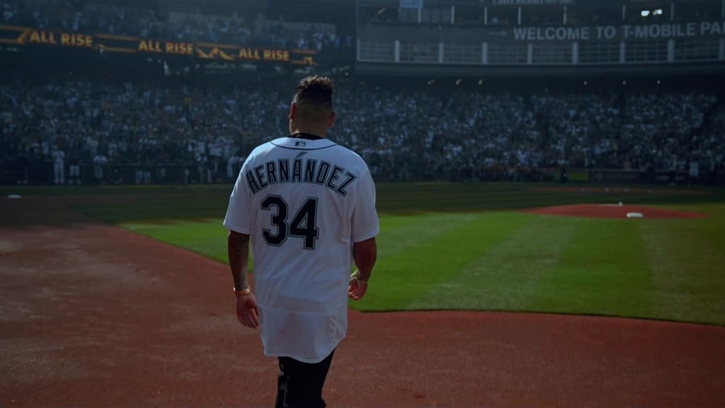 Felix Hernandez at Mariners 1st home playoffs in 21 years