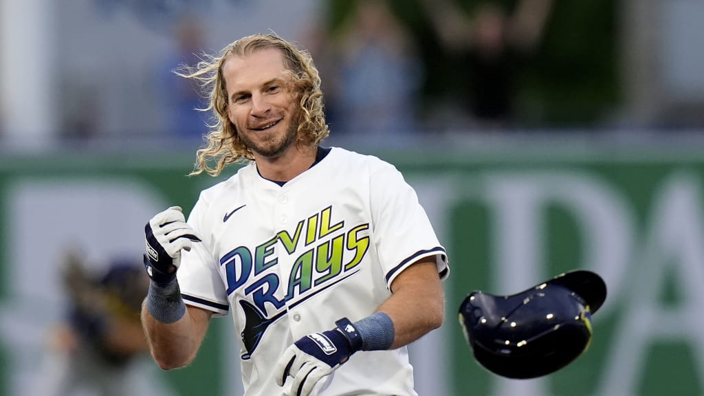 Travis Jankowski walks it off 