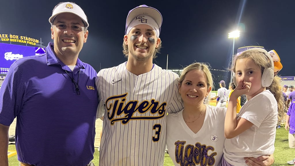 (L-R) Robbie White, Dylan Crews, Crystal White and Aubrey White