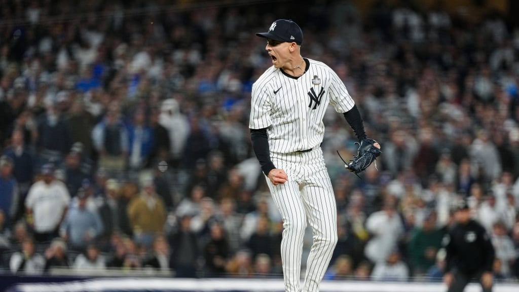 Luke Weaver's option for 2025 exercised by Yankees