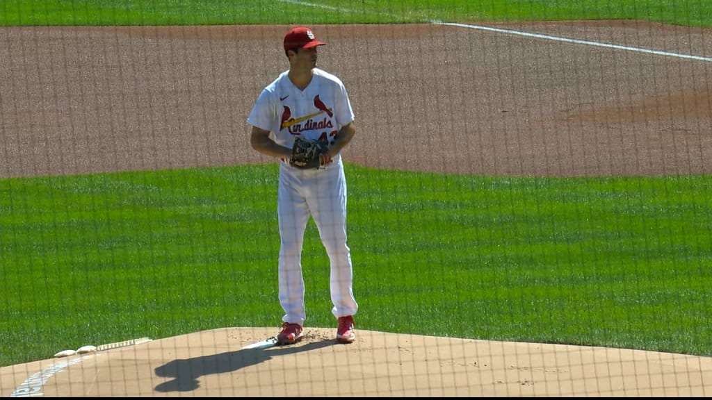 Cardinals' Yadier Molina homers in first at-bat while wearing