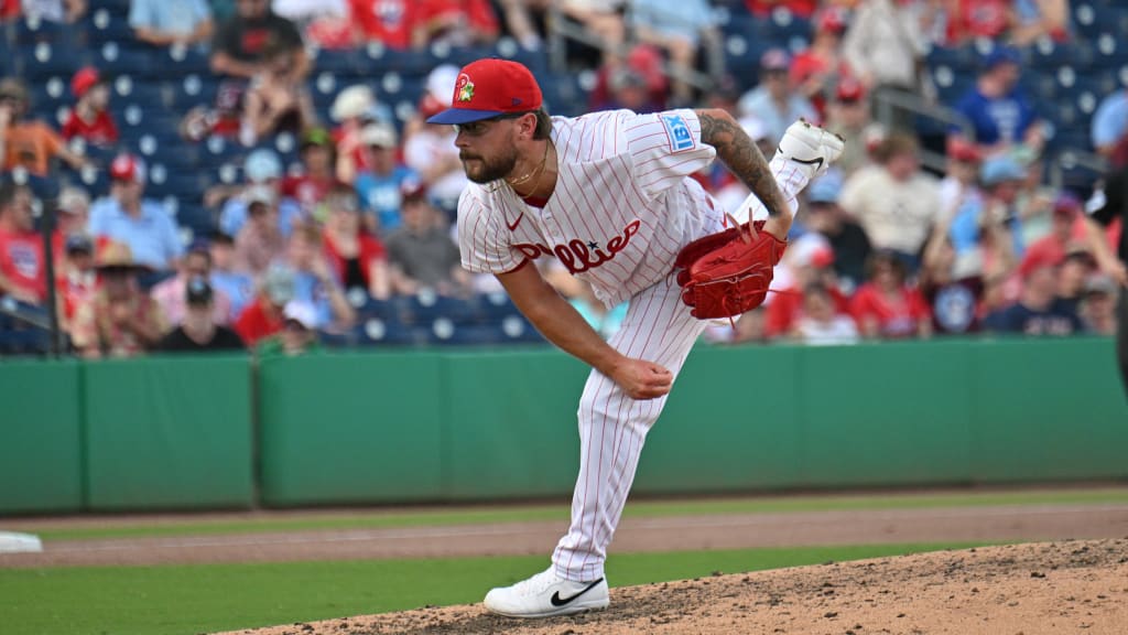 Phils call up Shugart for bullpen help; Johnson optioned