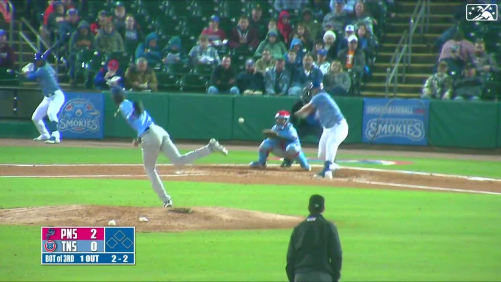 NYY@TB: Miller cranks a solo homer into the Rays tank 