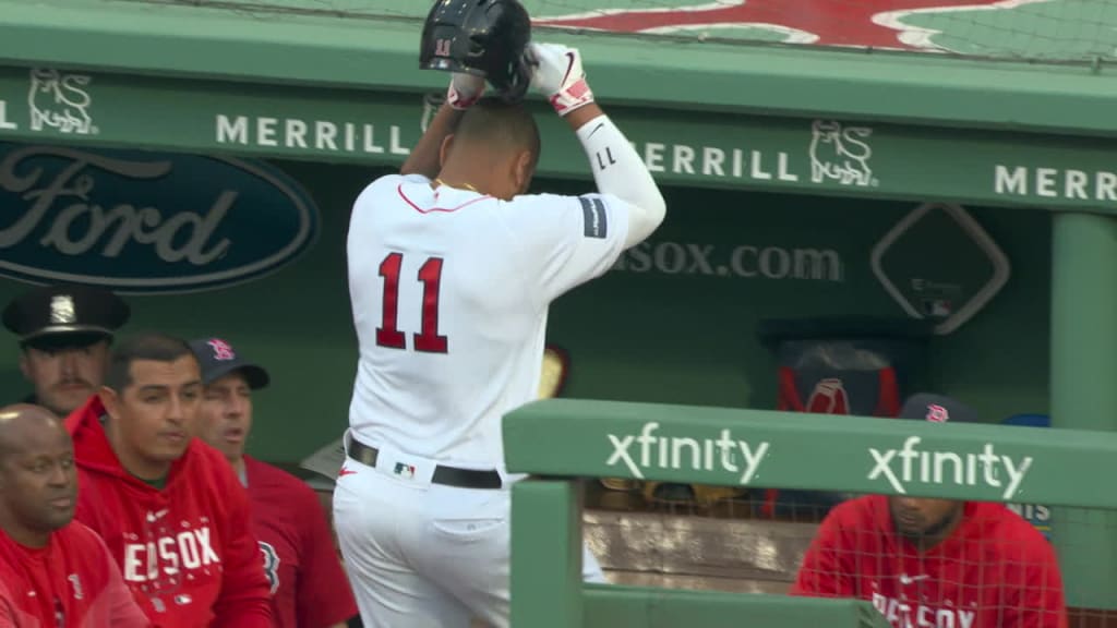 Chaos reigns after Red Sox OF Christian Arroyo loses ball in