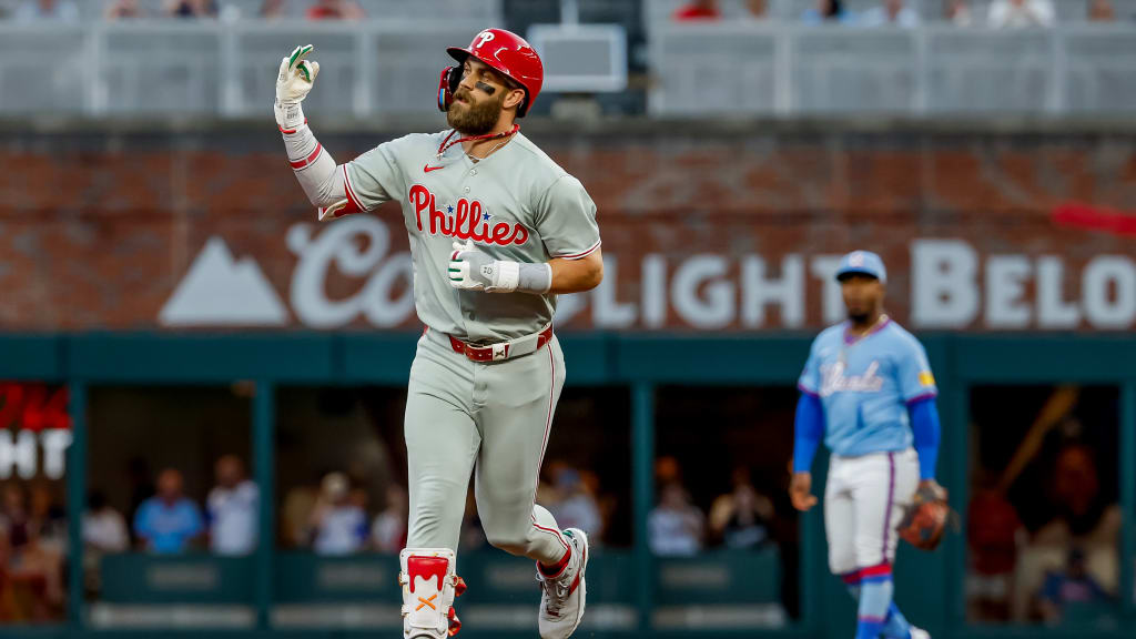 Harper, Phillies prepare for final push in crowded Wild Card