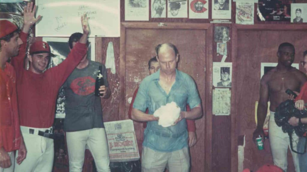 Kellman gives a speech in a celebratory Indianapolis clubhouse, 1995.