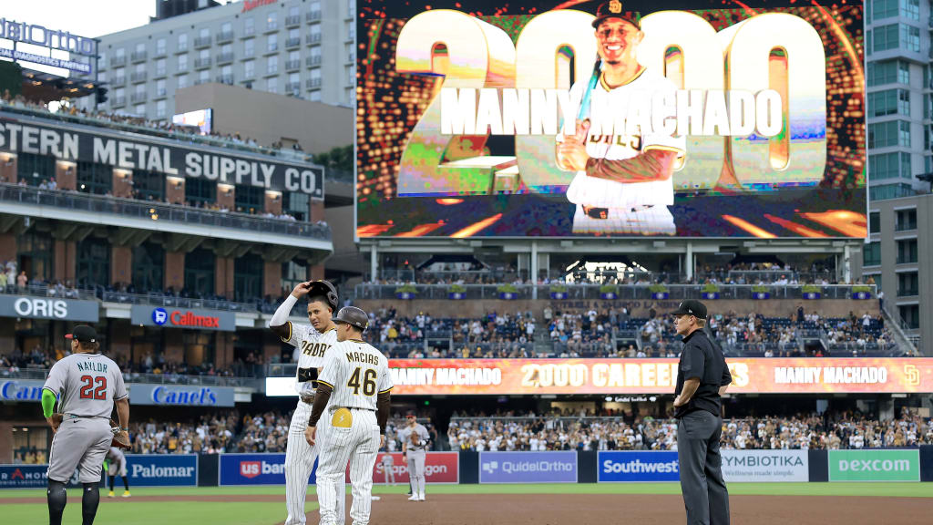 LIVE: Machado joins exclusive 2,000-hits club