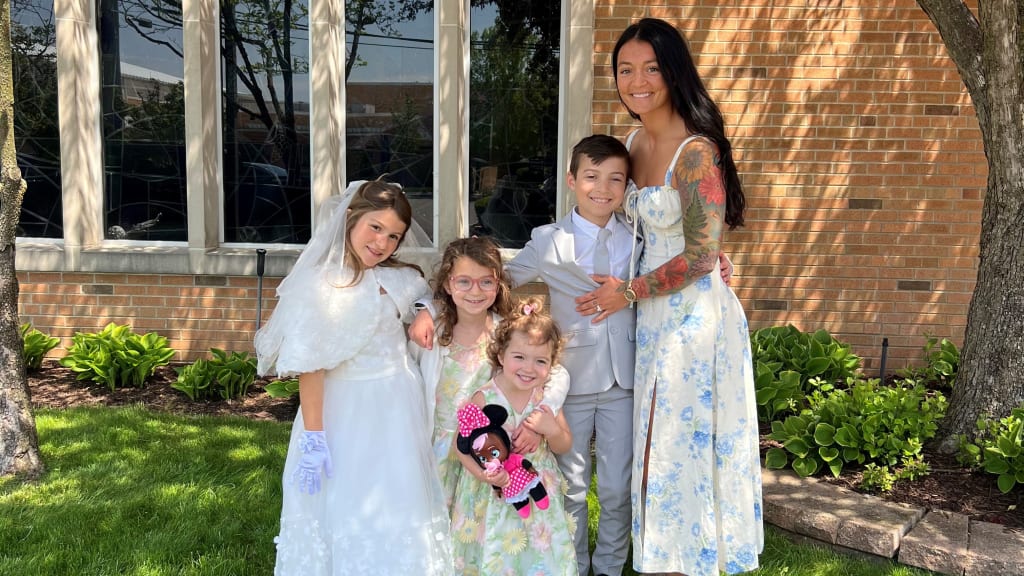 Maria Haase and her children