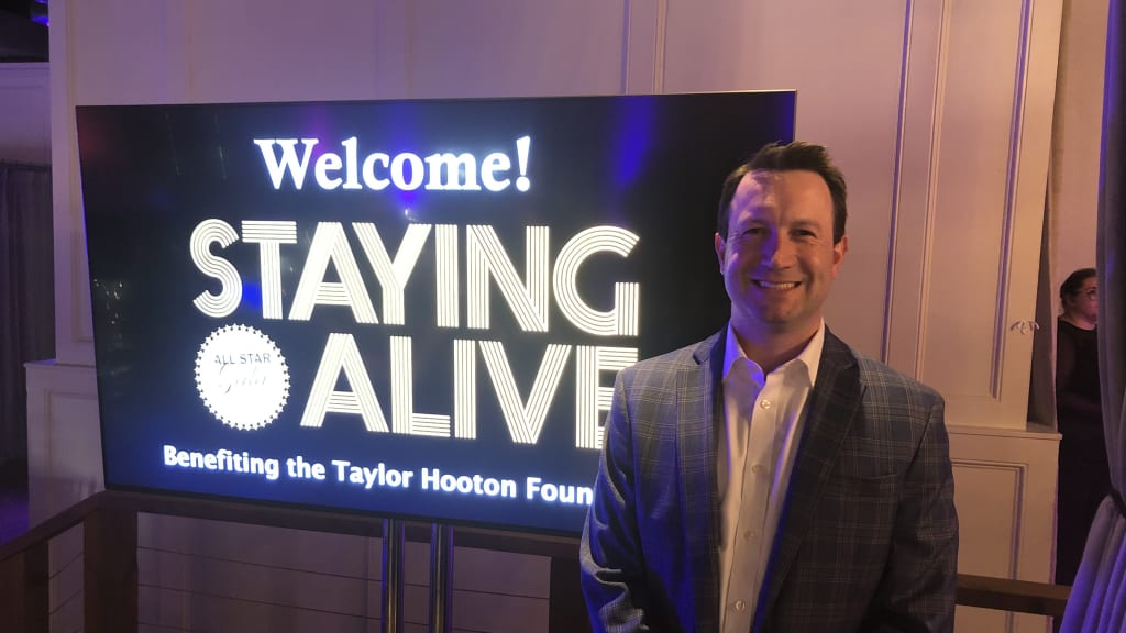 Jon Coyles receives legacy award from Hooton Foundation - MLB.com