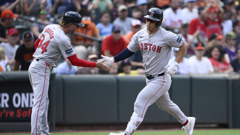 Rob Refsnyder's solo homer (8)