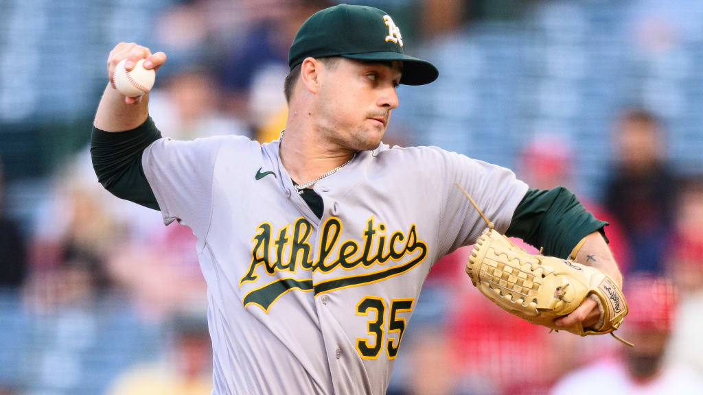 LIVE: Ginn takes no-hitter into ninth vs. Angels