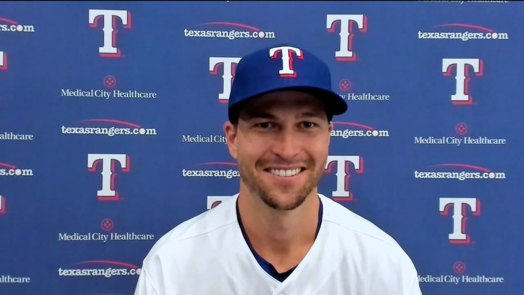 Jacob deGrom introduced by Rangers