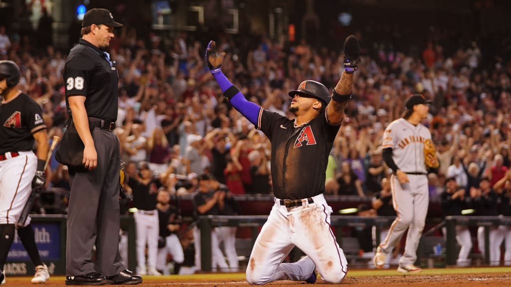 Ketel Marte, D-backs take down Giants in opener