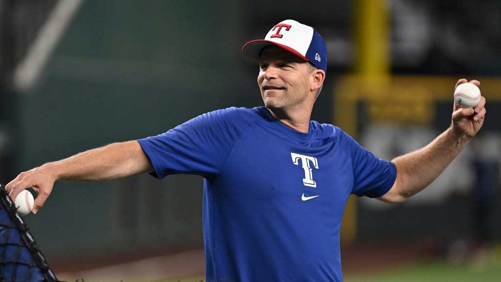 Tim Hyers leaves Rangers for Braves' coaching job