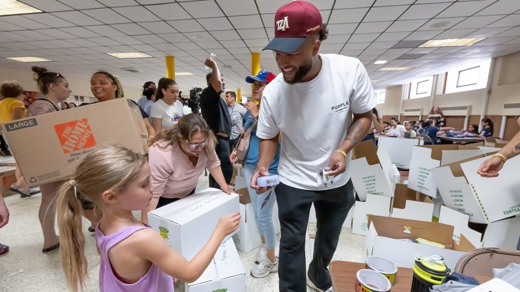 Jackson Chourio helped spread the word on the Brewers collecting items to send to Venezuela. (Kirsten Schmitt/Brewers)