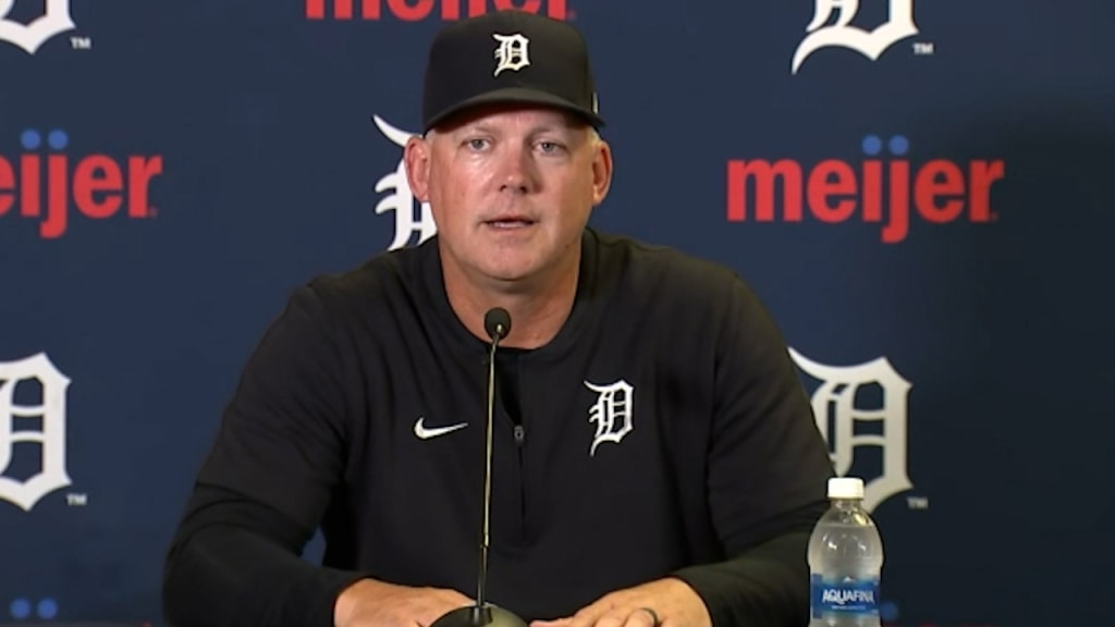Javier Báez hits two-run homer to cap Tigers' sweep