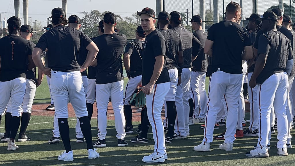 DL Hall sports a shaved head during Saturday's workouts.