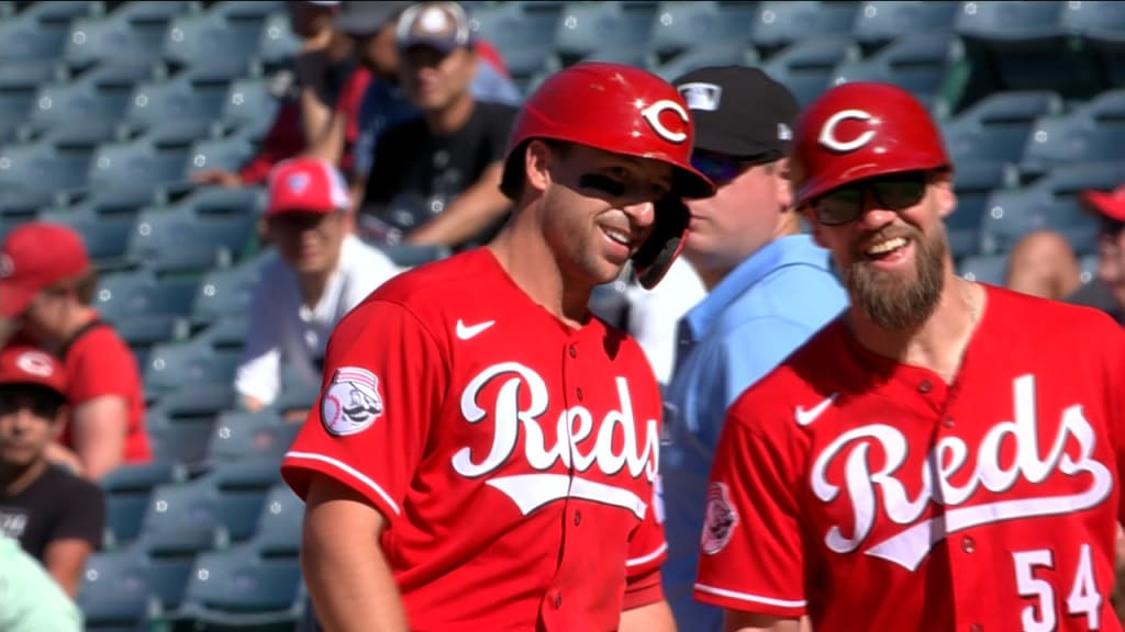 De La Cruz, Abbott spark Reds over Cardinals