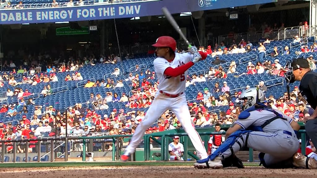 Abrams homers as Nats beat Mets 10-3, split 4-game series