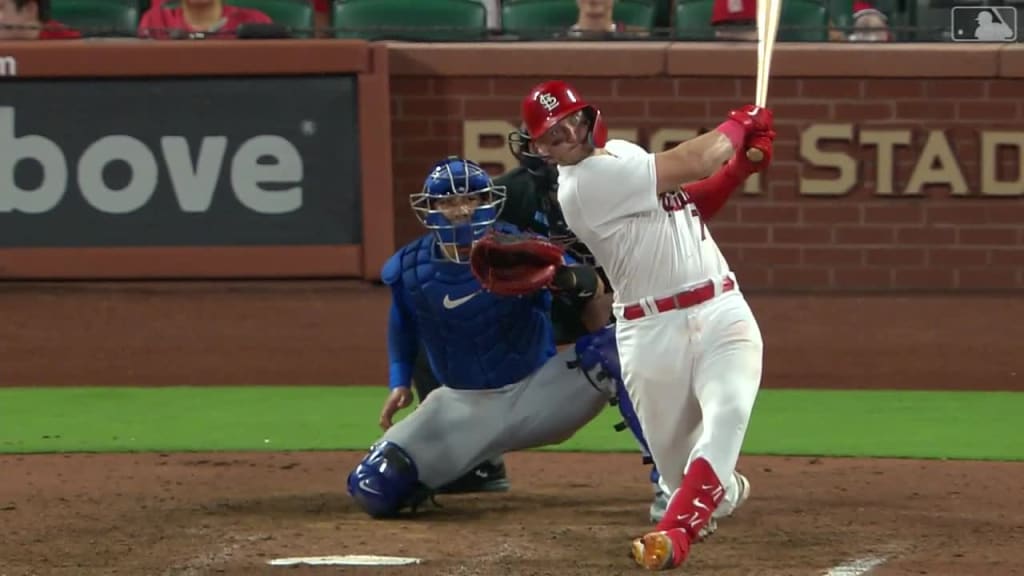 Cubs' Happ hits Cardinals catcher Contreras in head with follow