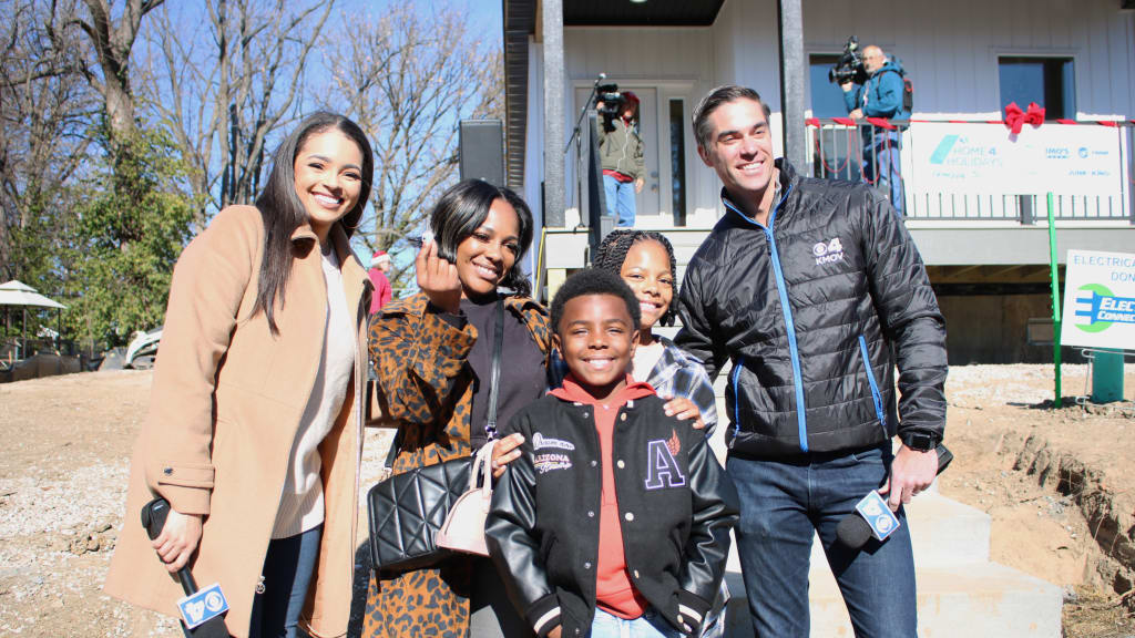 Paul Goldschmidt helps Habitat for Humanity build homes